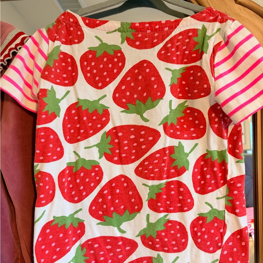 MB Strawberry bundle - Picture 7 of 8